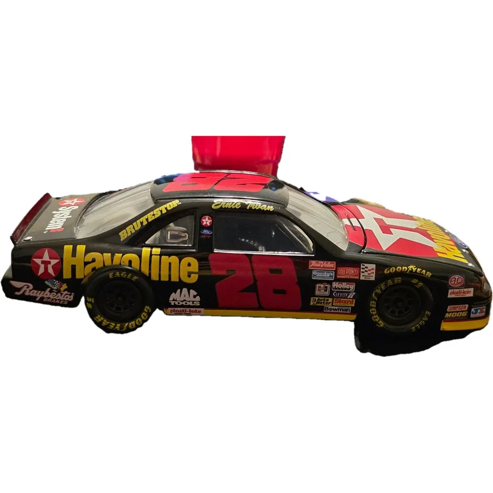 Revell #28 Ernie Irvan Havoline Ford Thunderbird 1:24 Diecast Nascar